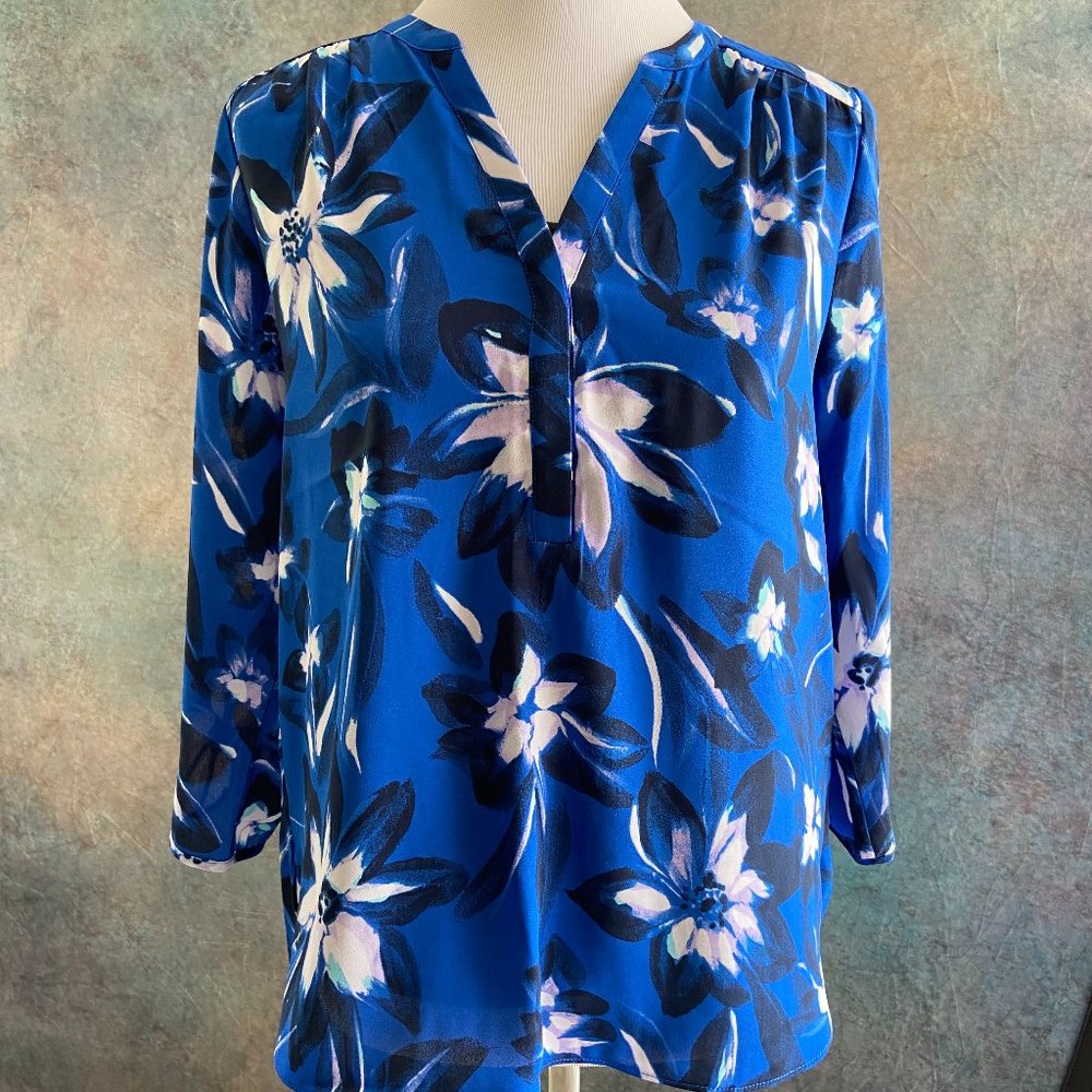 NWT NYDJ "Perfect Blouse by Curves 360" XS